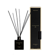 מפיץ ריח מקלות BULGARIAN ROSE & OUD של מותג היוקרה הספרדי CERERIA MOLLA